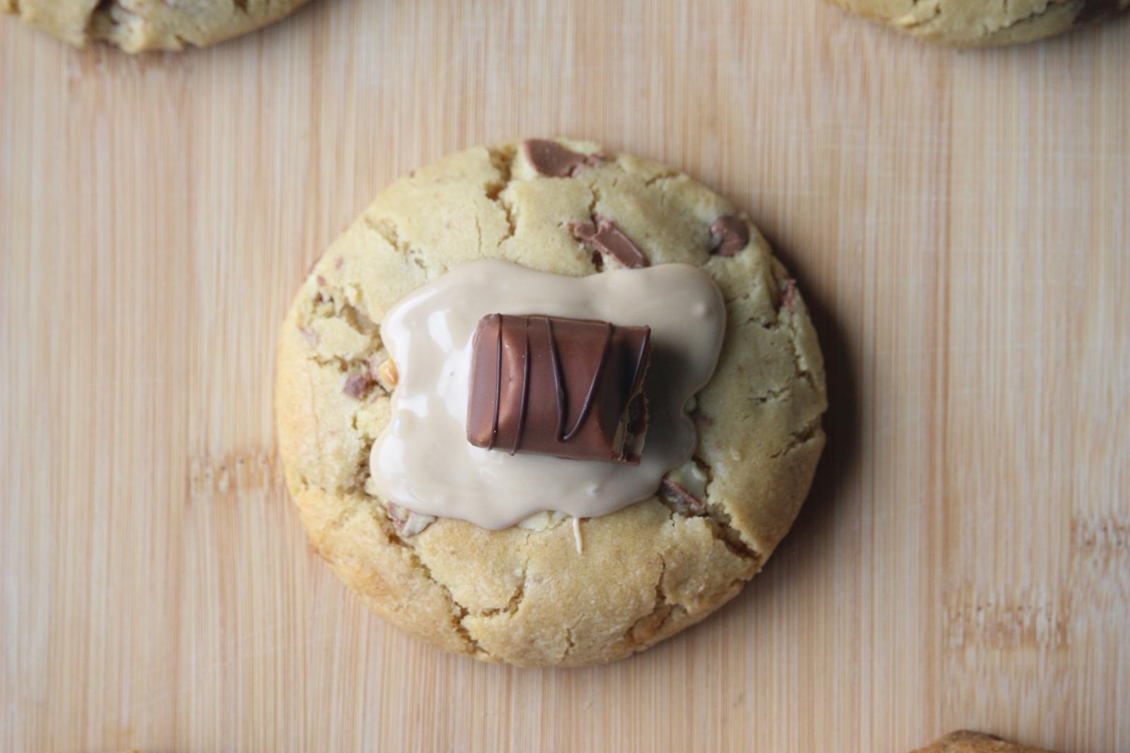 Kinder Bueno stuffed cookie